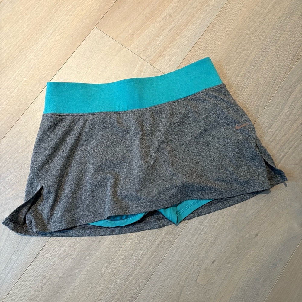 Nike Tennis Skort size Small
